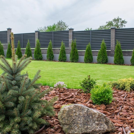 Реальные фотографии забора жалюзи с объекта д. Задомля