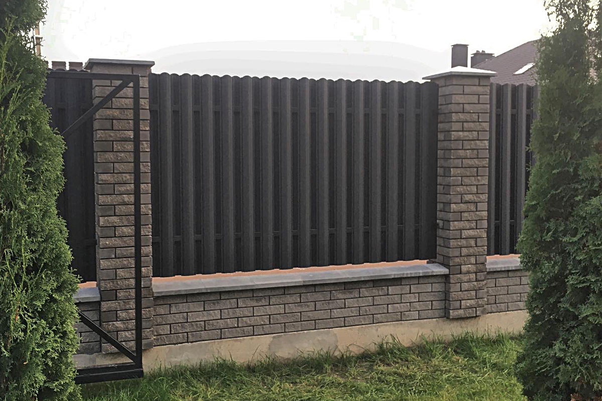 1-8 Купить металлический забор из евроштакетника в Минске