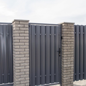 Реальные фотографии евроштакетника с объекта СТ На Птичи