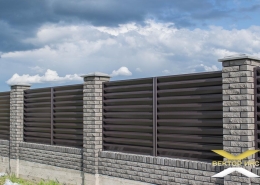 Реальные фотографии забора жалюзи с объекта аг. Хожово