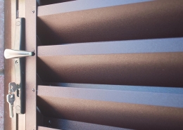 Реальные фотографии забора жалюзи с объекта Минск