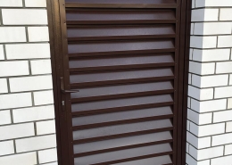 Реальные фотографии забора жалюзи с объекта Минск