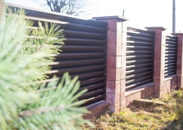 Реальные фотографии забора жалюзи с объекта Минск