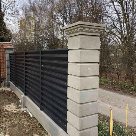 Реальные фотографии забора жалюзи с объекта Сенница