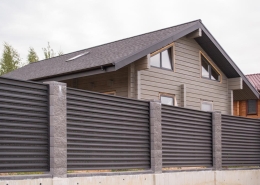 Реальные фотографии забора жалюзи с объекта д. Сосновое