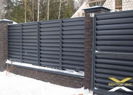 Реальные фотографии забора жалюзи с объекта с.т. Лесное 90