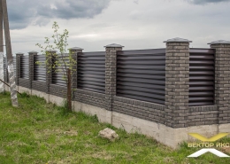 Реальные фотографии забора жалюзи с объекта аг. Хожово