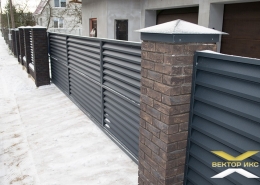 Реальные фотографии забора жалюзи с объекта с.т. Лесное 90