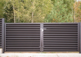 Реальные фотографии забора жалюзи с объекта д. Сосновое
