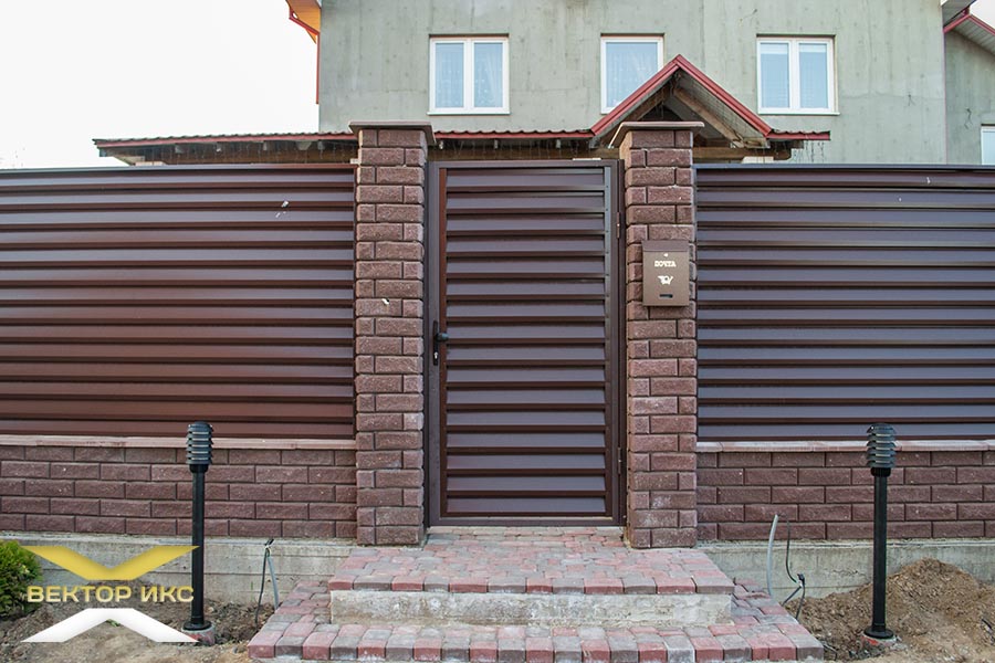 Изготовление металлических ворот въездных в Минске. Монтаж