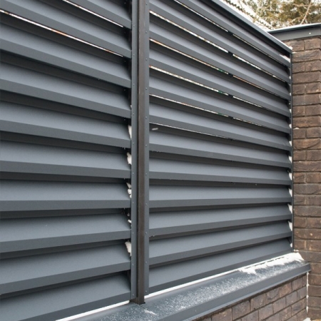 Реальные фотографии забора жалюзи с объекта с.т. Лесное 90