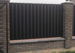 Реальные фотографии евроштакетника с объекта д. Слободка