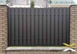 Реальные фотографии евроштакетника с объекта д. Слободка