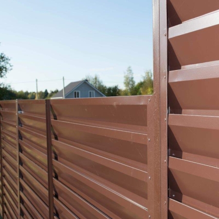 Реальные фотографии забора жалюзи с объекта с.т. Нива-Ф