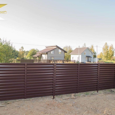 Реальные фотографии забора жалюзи с объекта с.т. Нива-Ф