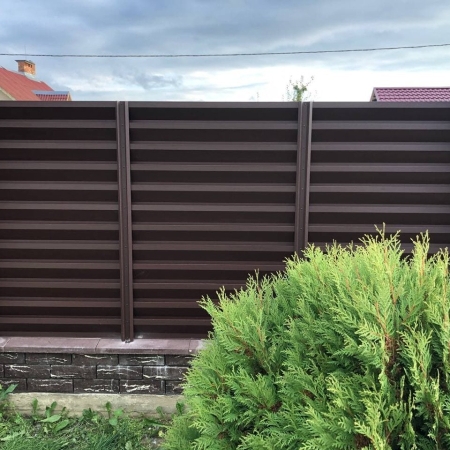 Реальные фотографии забора жалюзи с объекта Несвиж