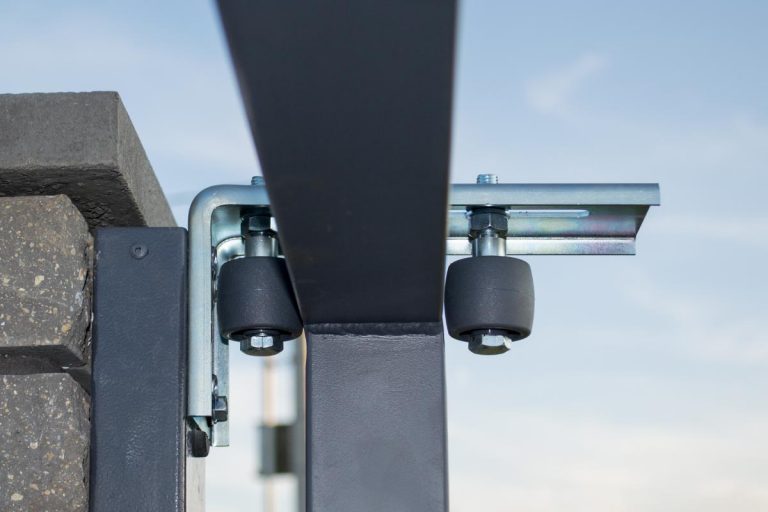 Откатные ворота купить в Минске. Изготовление и монтаж.