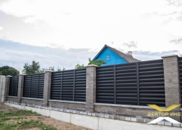 Реальные фотографии забора жалюзи с объекта пос. Ратомка