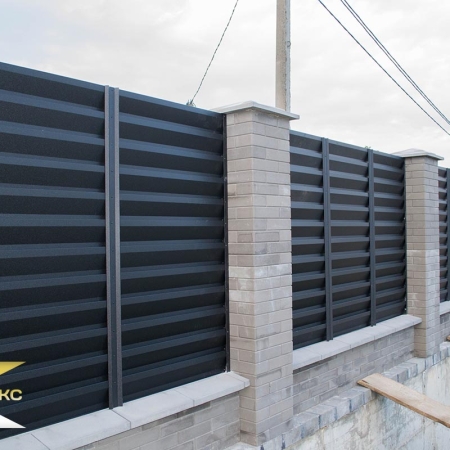 Реальные фотографии забора жалюзи с объекта пос. Ратомка