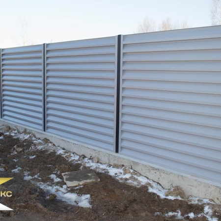 Реальные фотографии забора жалюзи с объекта с.т. Озеро