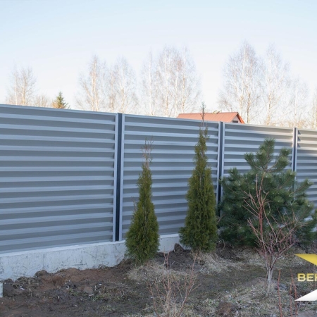 Реальные фотографии забора жалюзи с объекта с.т. Озеро