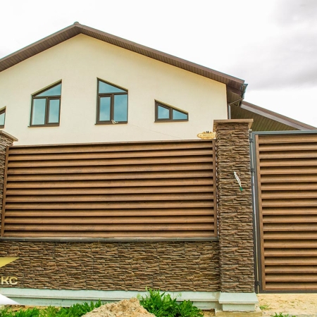 Реальные фотографии забора жалюзи с объекта г.п. Старобин