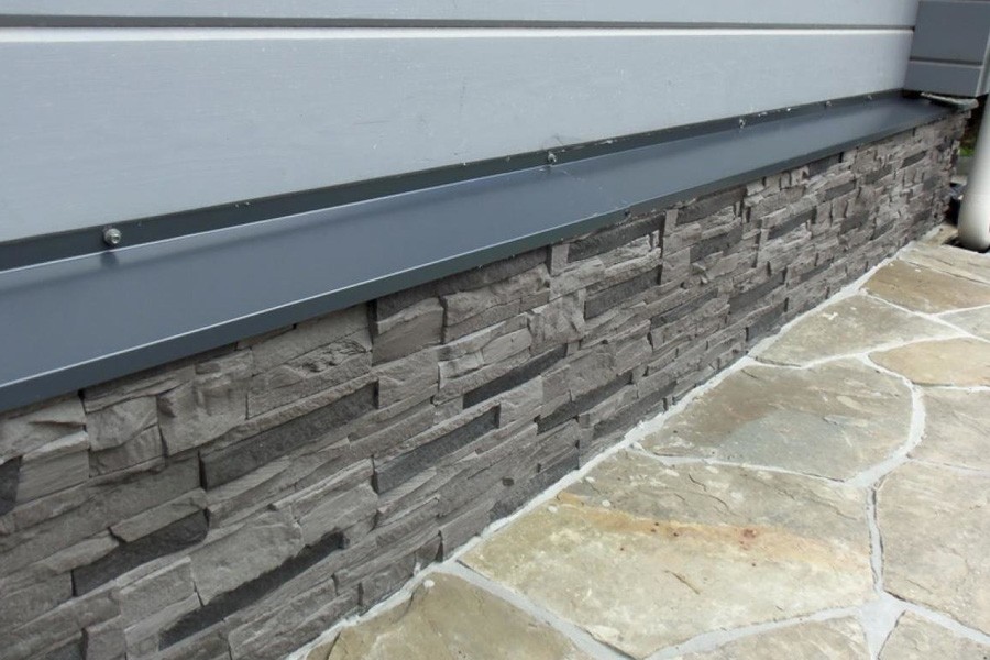 Купить отлив оконный металлический в Минске. Доставка по РБ