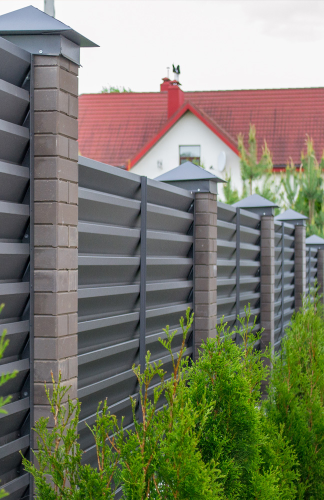 забор жалюзи моб Купить металлический забор жалюзи в Минске: замер и монтаж