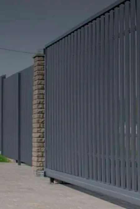 Купить металлический забор в Минске. Доставка и установка